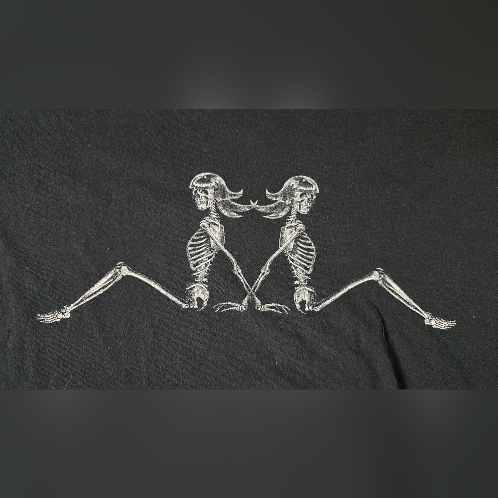 Vintage Early 2000s Trucker Girl Skull Skeleton Shirt Y2K - Picture 2 of 3